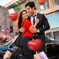 1. 10 Lakh ki Girlfriend!